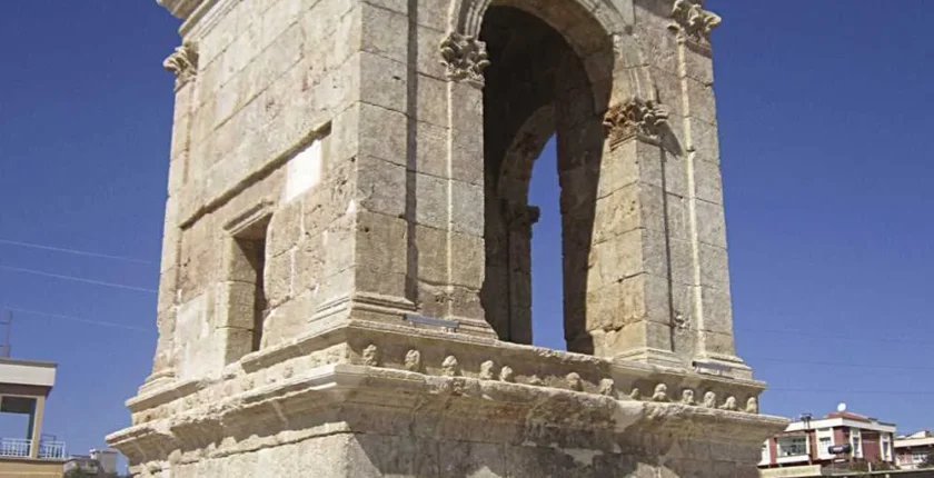 Elif Anıt Mezarı (Gaziantep Araban) Elif Anıt Mezarı (Gaziantep Araban)